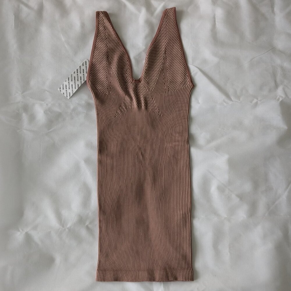 Urban Outfitters pink-taupe fitted dress (XS/S)